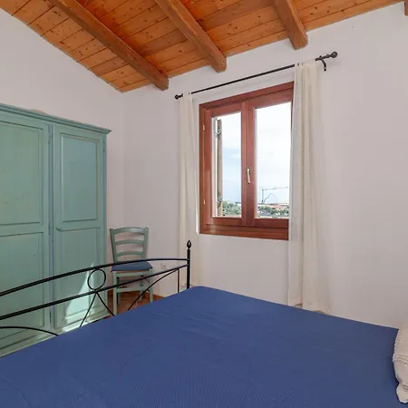 Tavolara Vista Mare * Porto San Paolo (Sardinia)