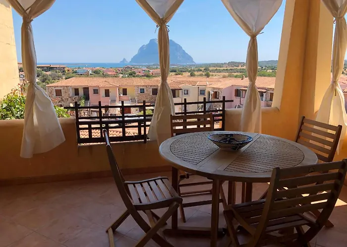 Tavolara Vista Mare Порто-Сан-Паоло